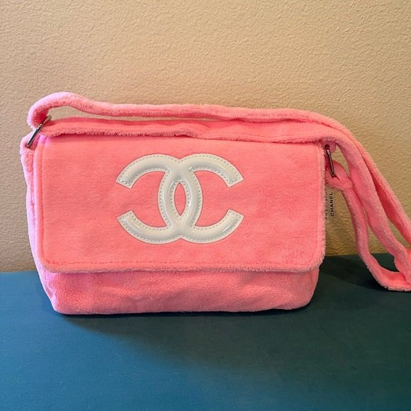 CHANEL PRECISION VIP CROSSBODY BAG - Picture 1 of 12